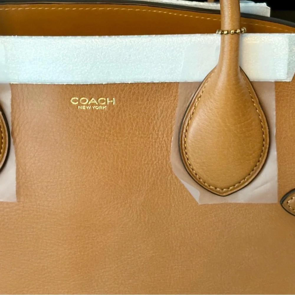 Coach Empire 40 Carryall - Picture 5 of 16